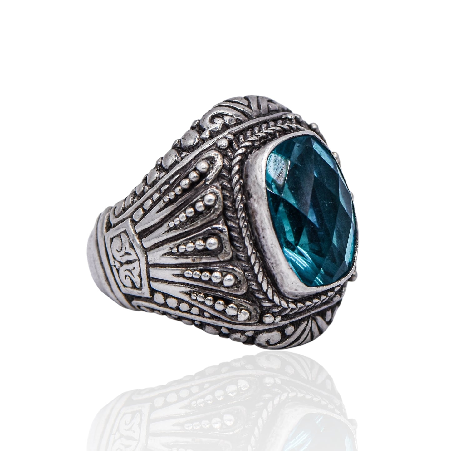 Sarda Vintage Blue Oval Ring Sterling Silver