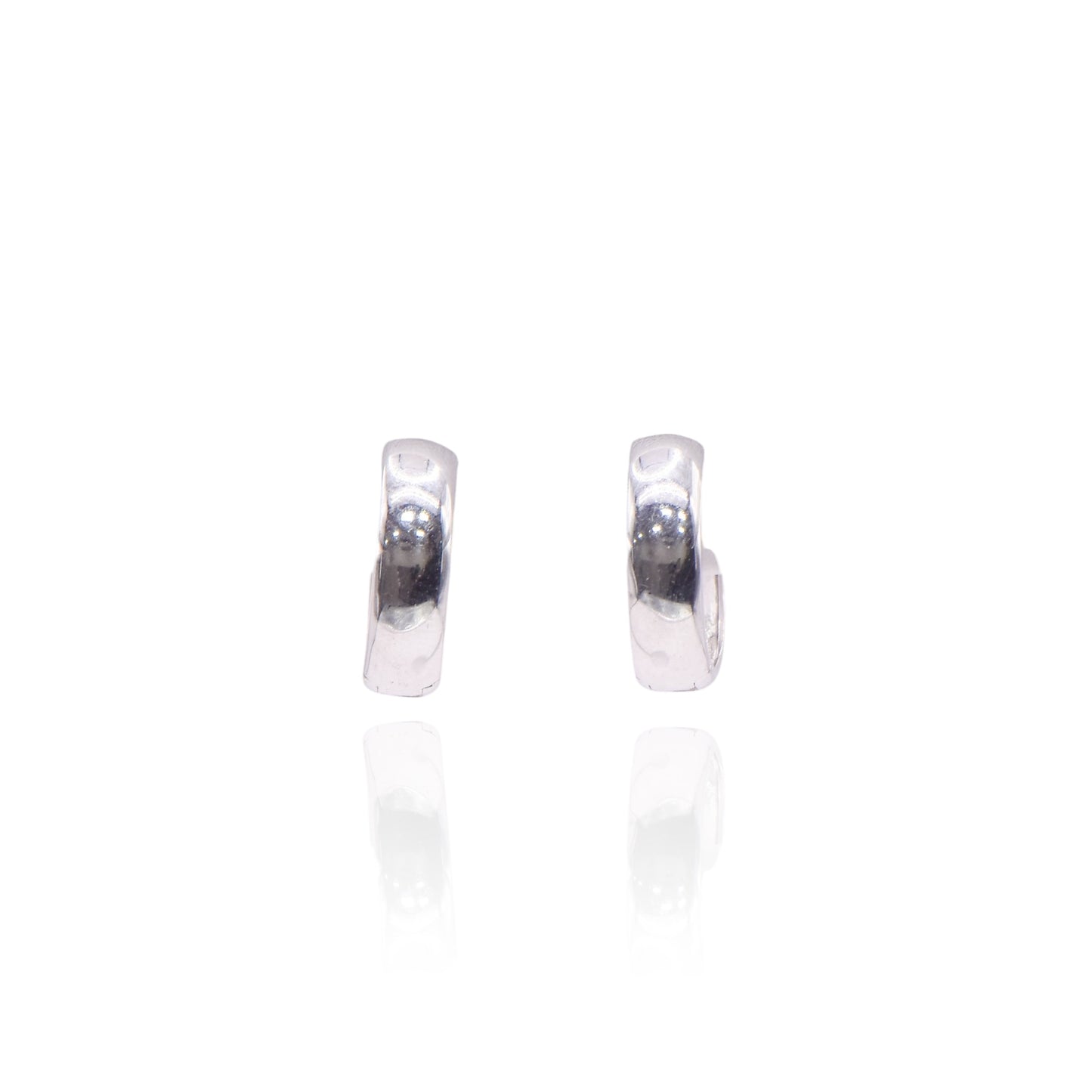 Thick Hoop 14K White Gold Hinge Earring 4.28mm Thick/14.67mm Diameter
