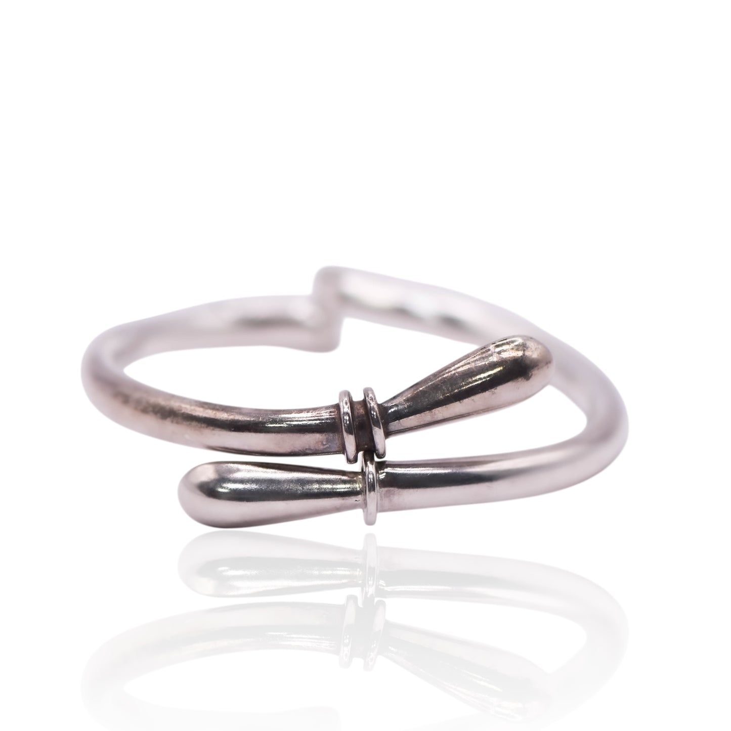 Vintage Teardrop Oval Hinged Sterling Silver Bracelet