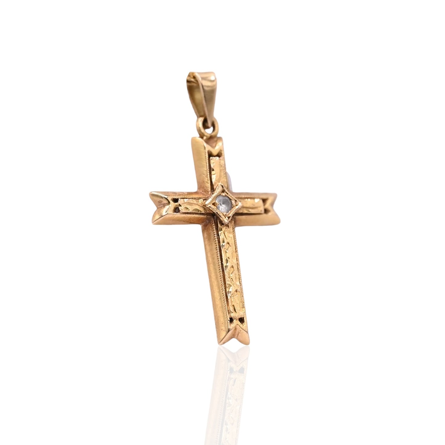 Vintage-Inspired Ornate Cross Pendant with Center Cubic Zirconia 16K Yellow Gold
