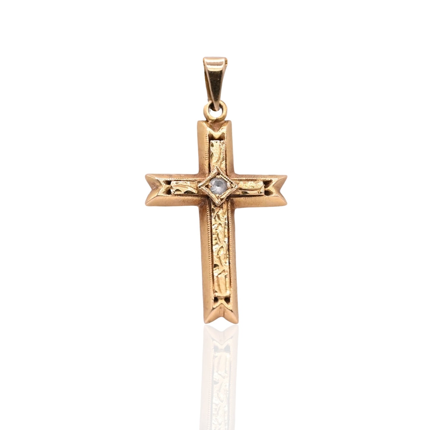 Vintage-Inspired Ornate Cross Pendant with Center Cubic Zirconia 16K Yellow Gold