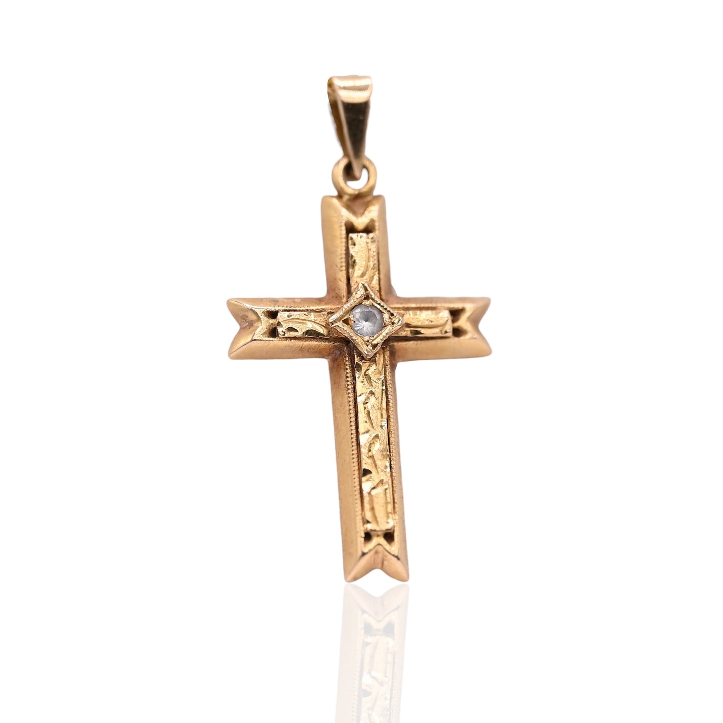 Vintage-Inspired Ornate Cross Pendant with Center Cubic Zirconia 16K Yellow Gold