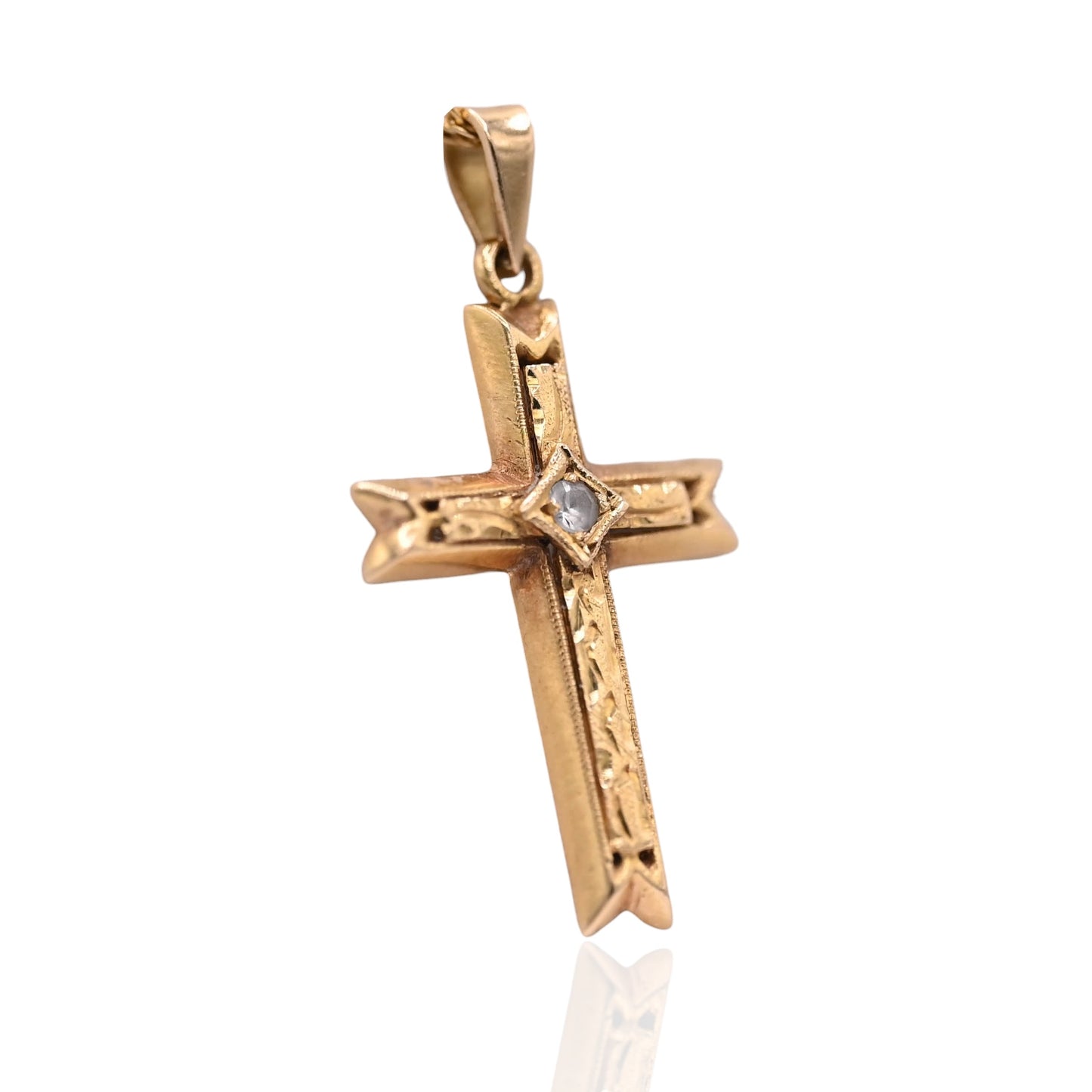 Vintage-Inspired Ornate Cross Pendant with Center Cubic Zirconia 16K Yellow Gold