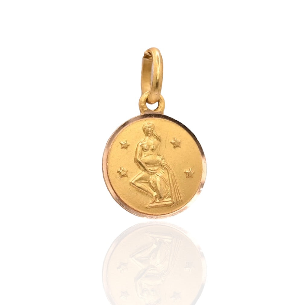 Zodiac Round Pendant 18K Yellow Gold