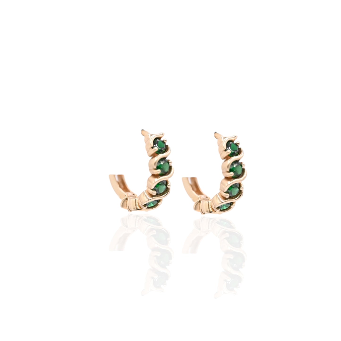 Green Cubic Zirconia Twisted Huggie Earrings 14K Yellow Gold 3.80mm Thick/13.54mm Diameter