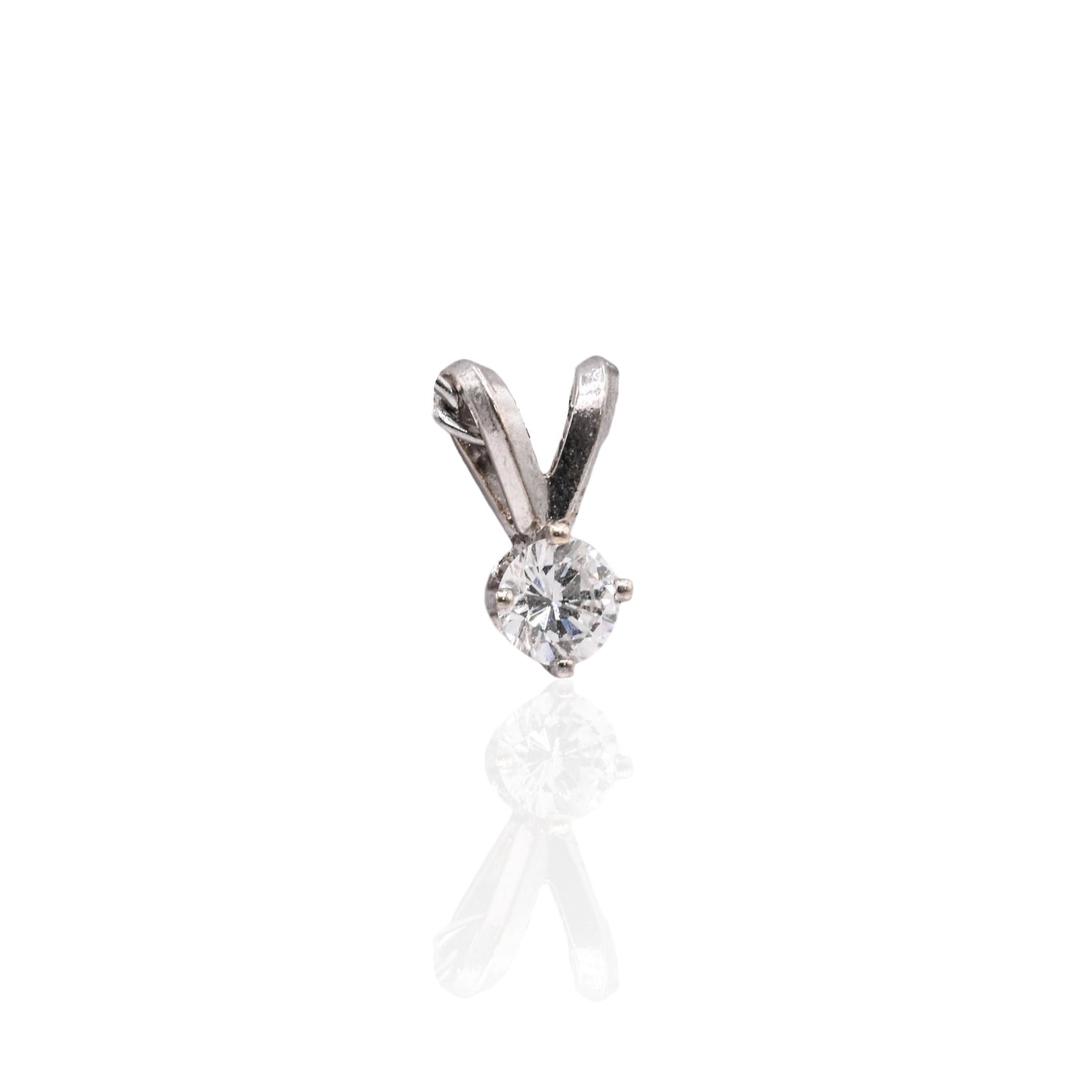 Solitaire Diamond Pendant 14K White Gold 0.15cttw