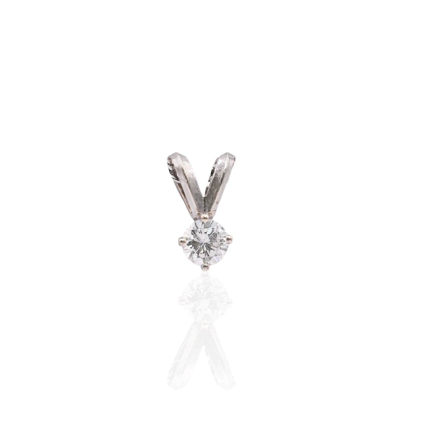 Solitaire Diamond Pendant 14K White Gold 0.15cttw