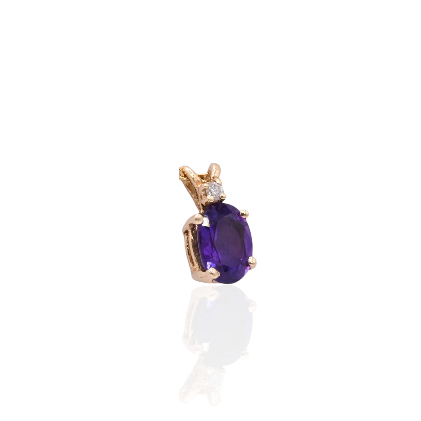 Oval Amethyst Basket Set Pendant with Accent Diamond 14K Yellow Gold
