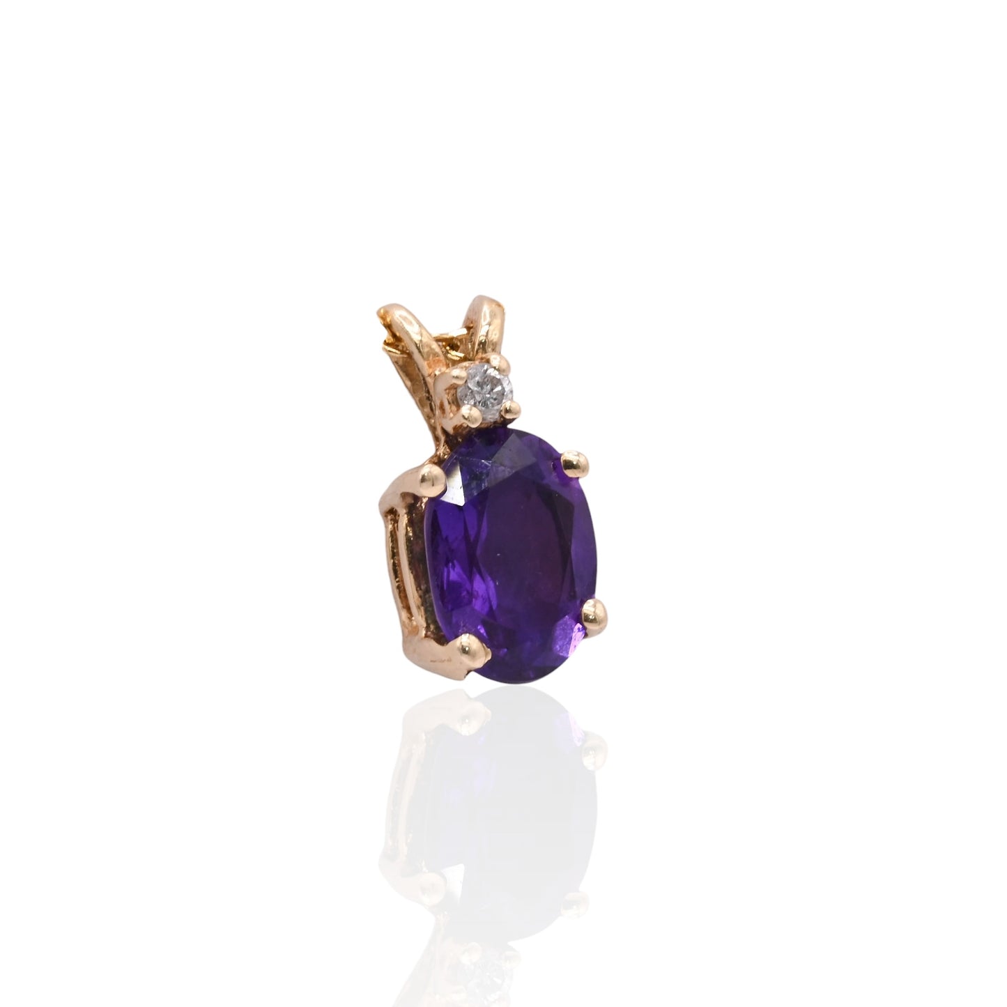 Oval Amethyst Basket Set Pendant with Accent Diamond 14K Yellow Gold