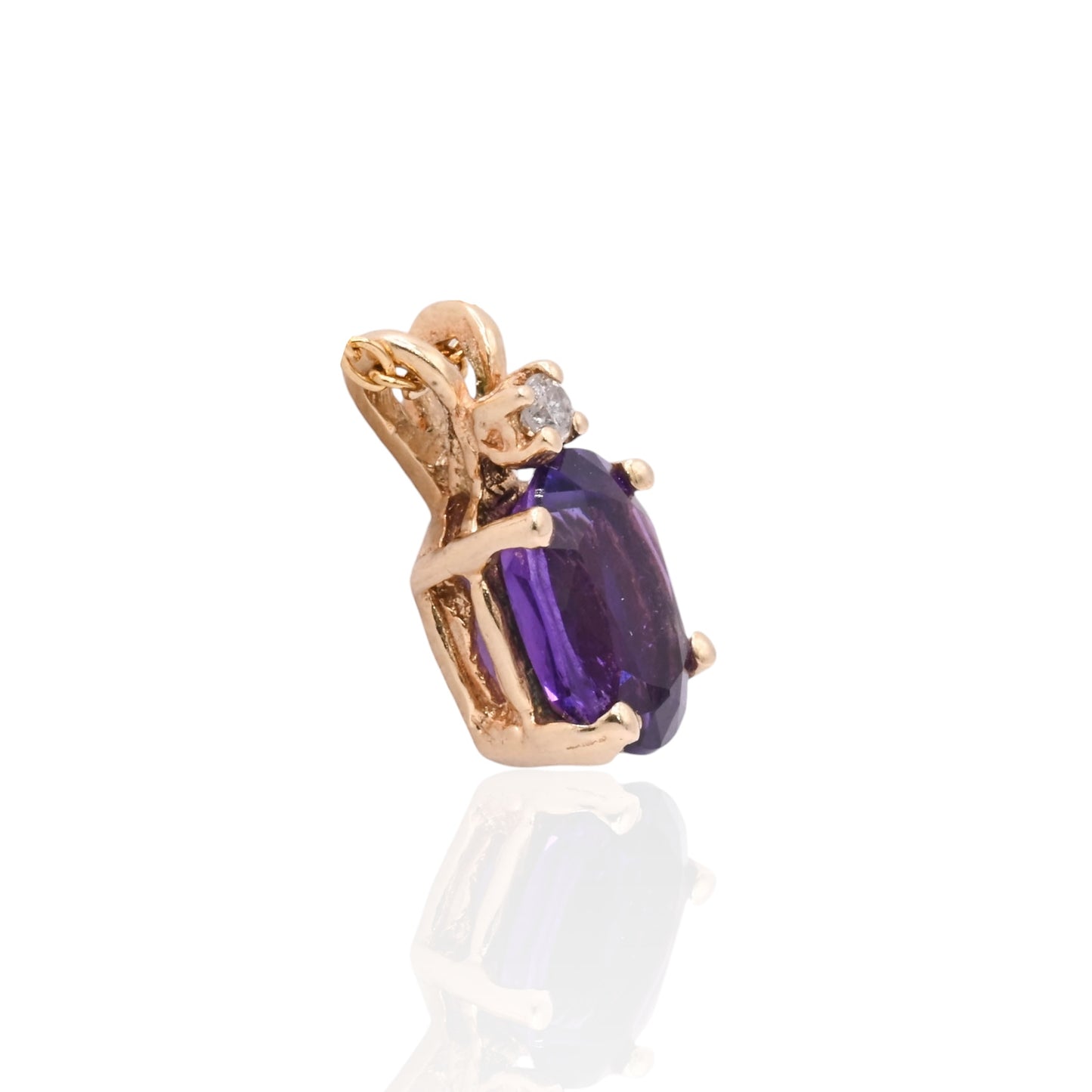 Oval Amethyst Basket Set Pendant with Accent Diamond 14K Yellow Gold