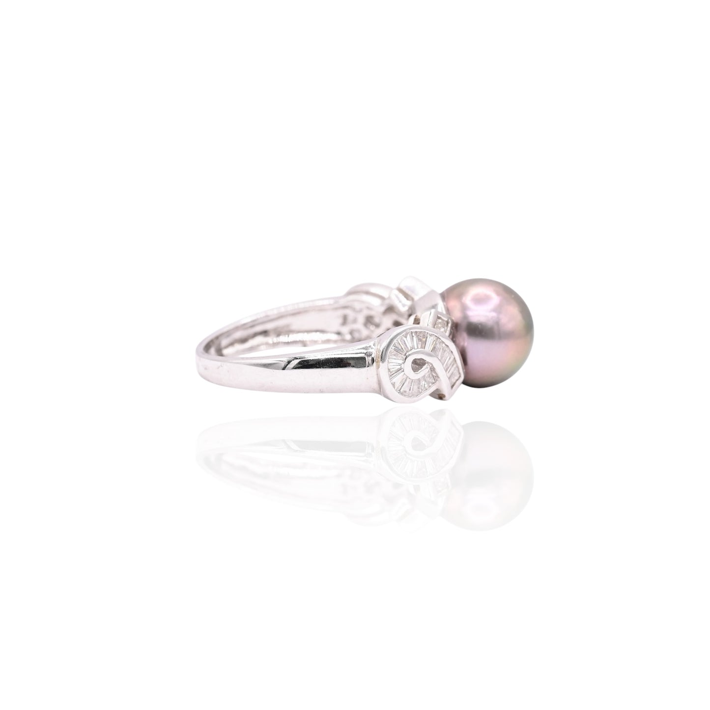 Tahitian Pearl and Ribboned Diamond Ring 14K White Gold Size 7.25 0.25cttw