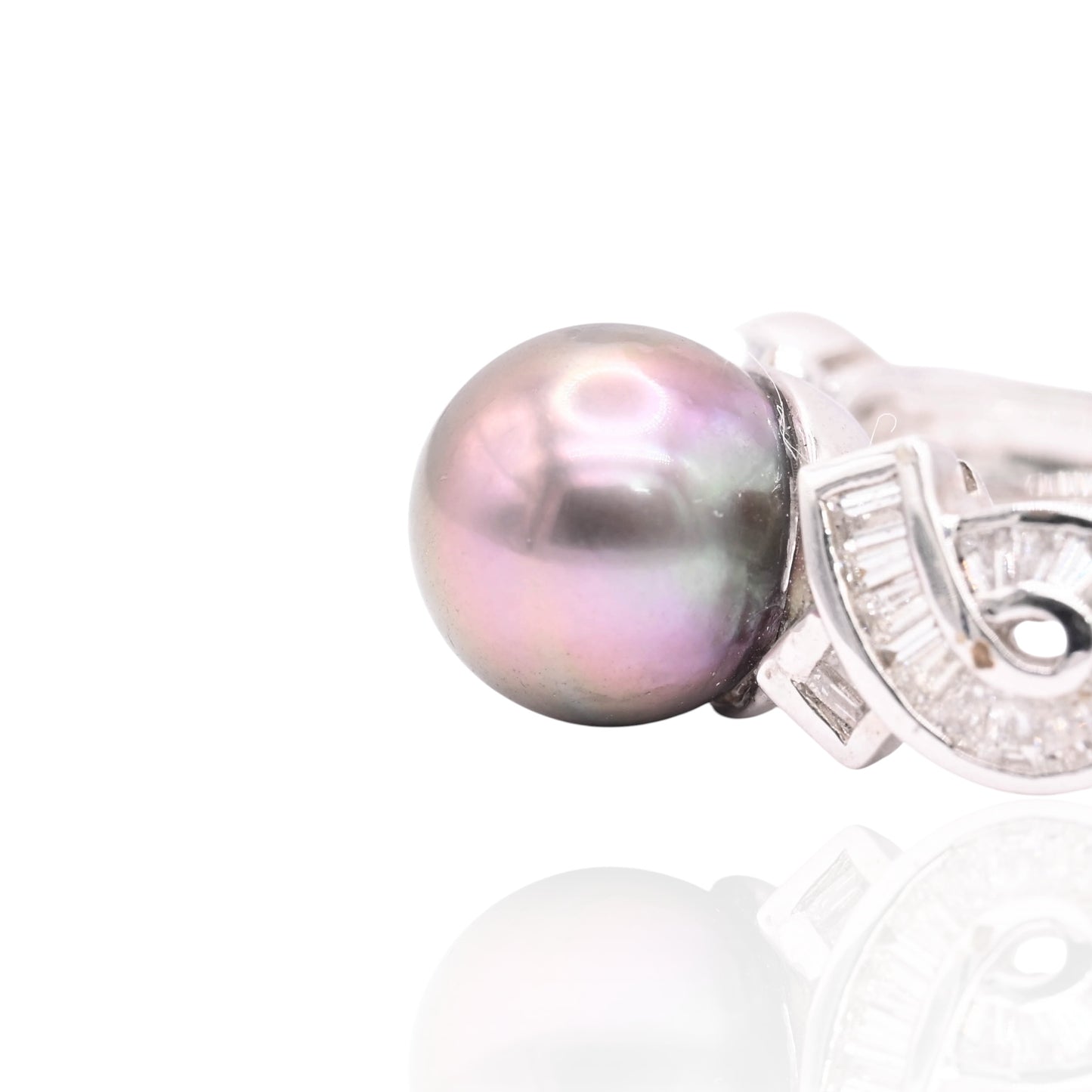 Tahitian Pearl and Ribboned Diamond Ring 14K White Gold Size 7.25 0.25cttw