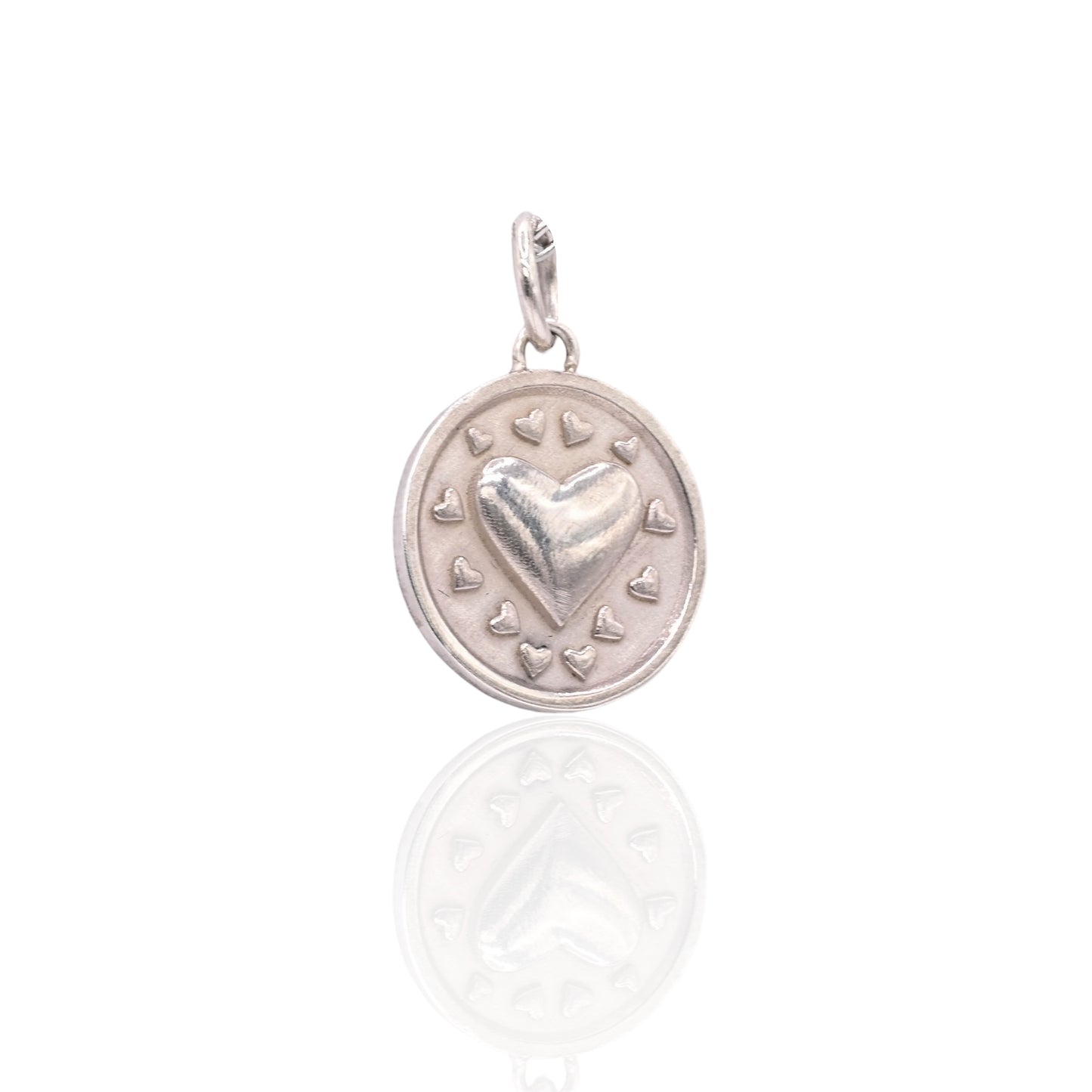 Round Heart Pendant (Larrea Original)
