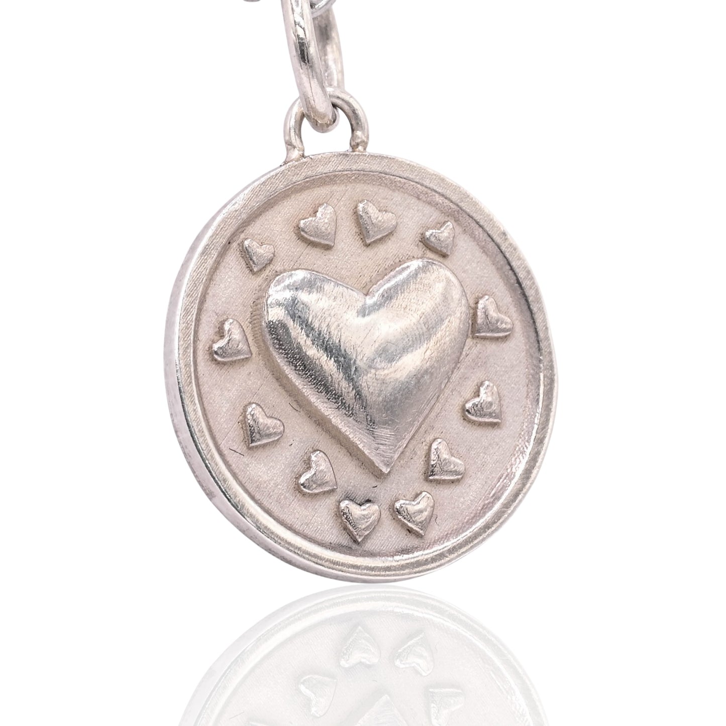 Round Heart Pendant (Larrea Original)