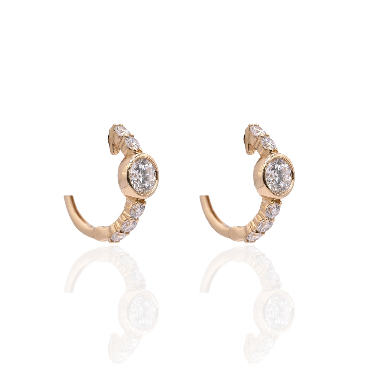 LAB DIAMOND Huggie Hoop Earrings with Bezel Center 14K Yellow Gold 5.28mm Thick/14.97mm Diameter 1.01cttw