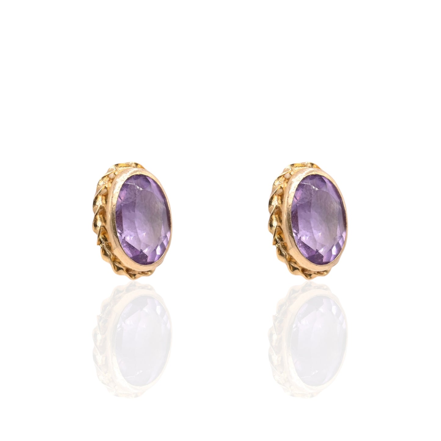 Scalloped Oval Amethyst Stud Earrings 14K Yellow Gold 1.44cttw Amethyst