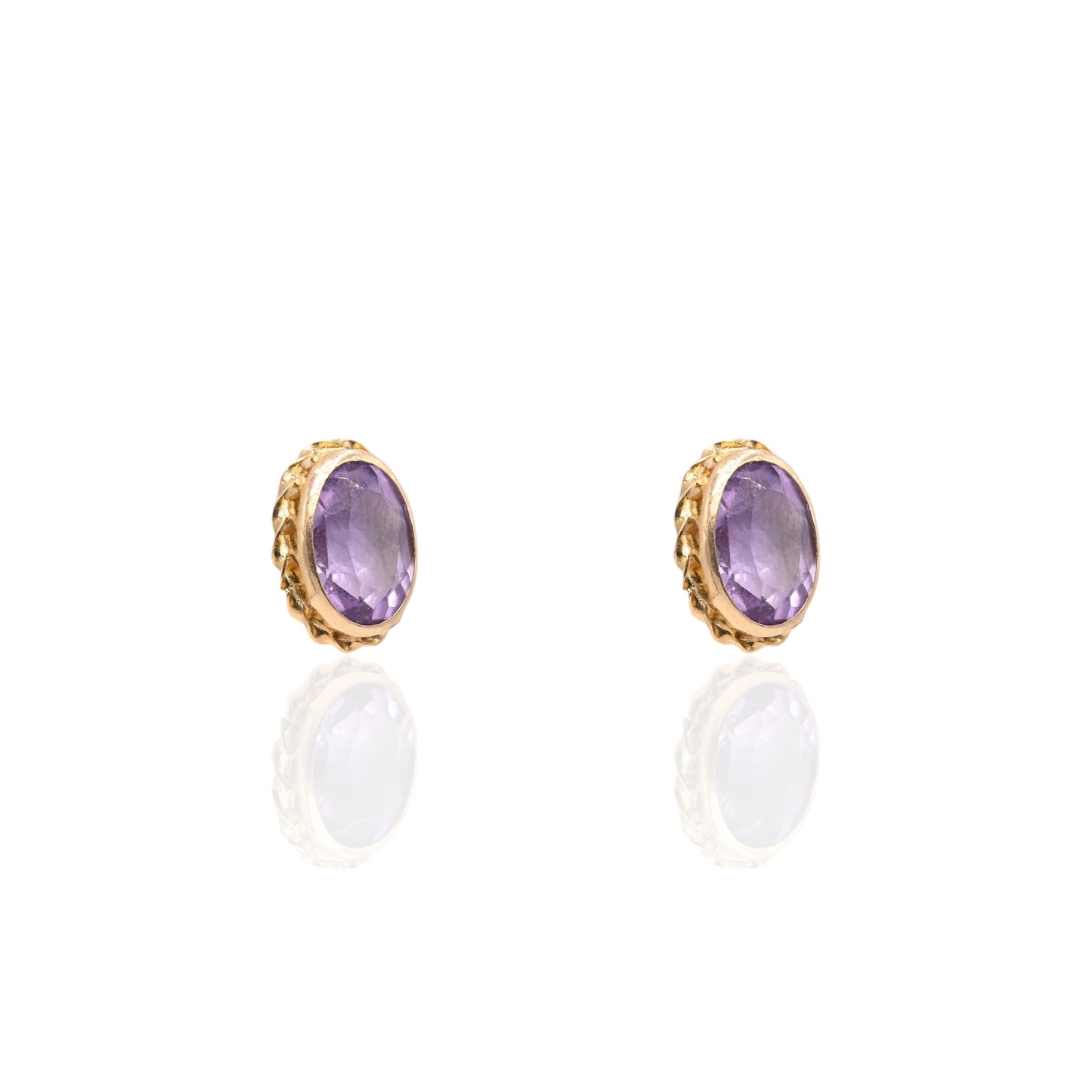 Scalloped Oval Amethyst Stud Earrings 14K Yellow Gold 1.44cttw Amethyst