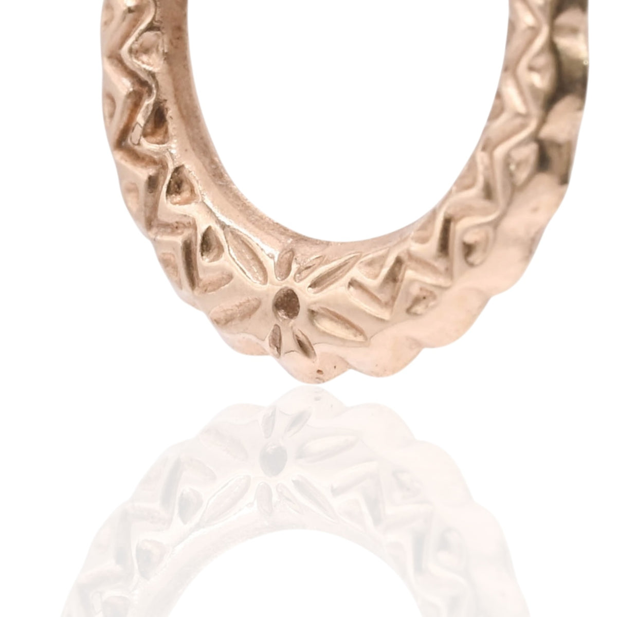 Lightweight Zig-Zag Etched Hoop Earrings 14K Yellow Gold with Hinge 1.81mm Thick/15.02mm Diameter