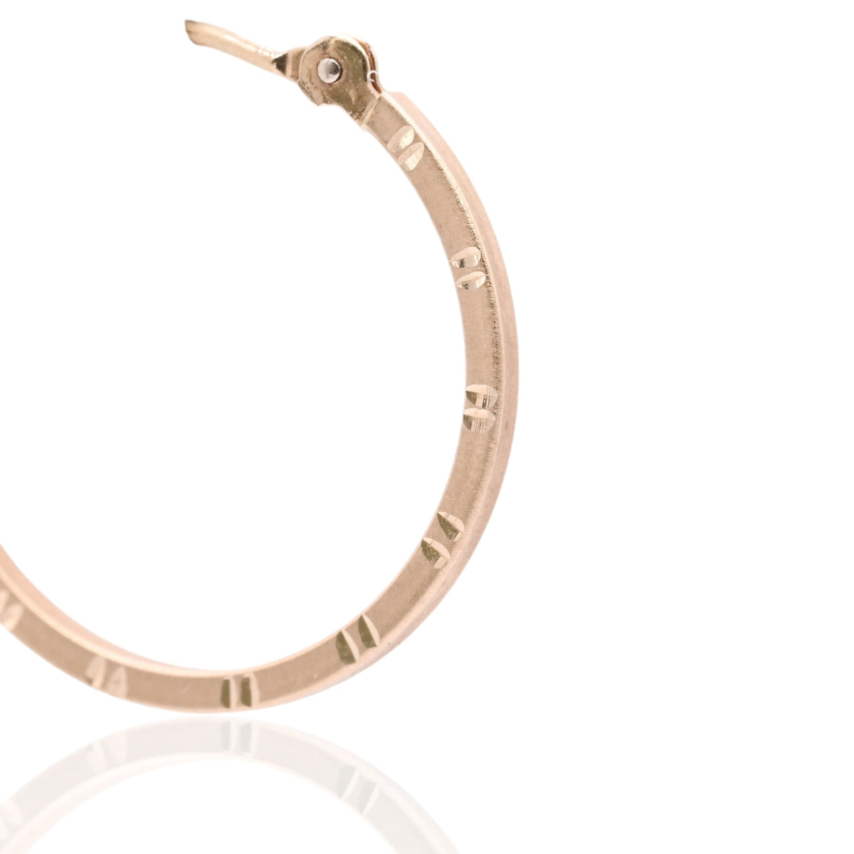 Lightweight Medium Flat Diamond Cut Hoop Earrings 14K Rose Gold with Hinge 1.33mm Thick/19.82mm Diameter
