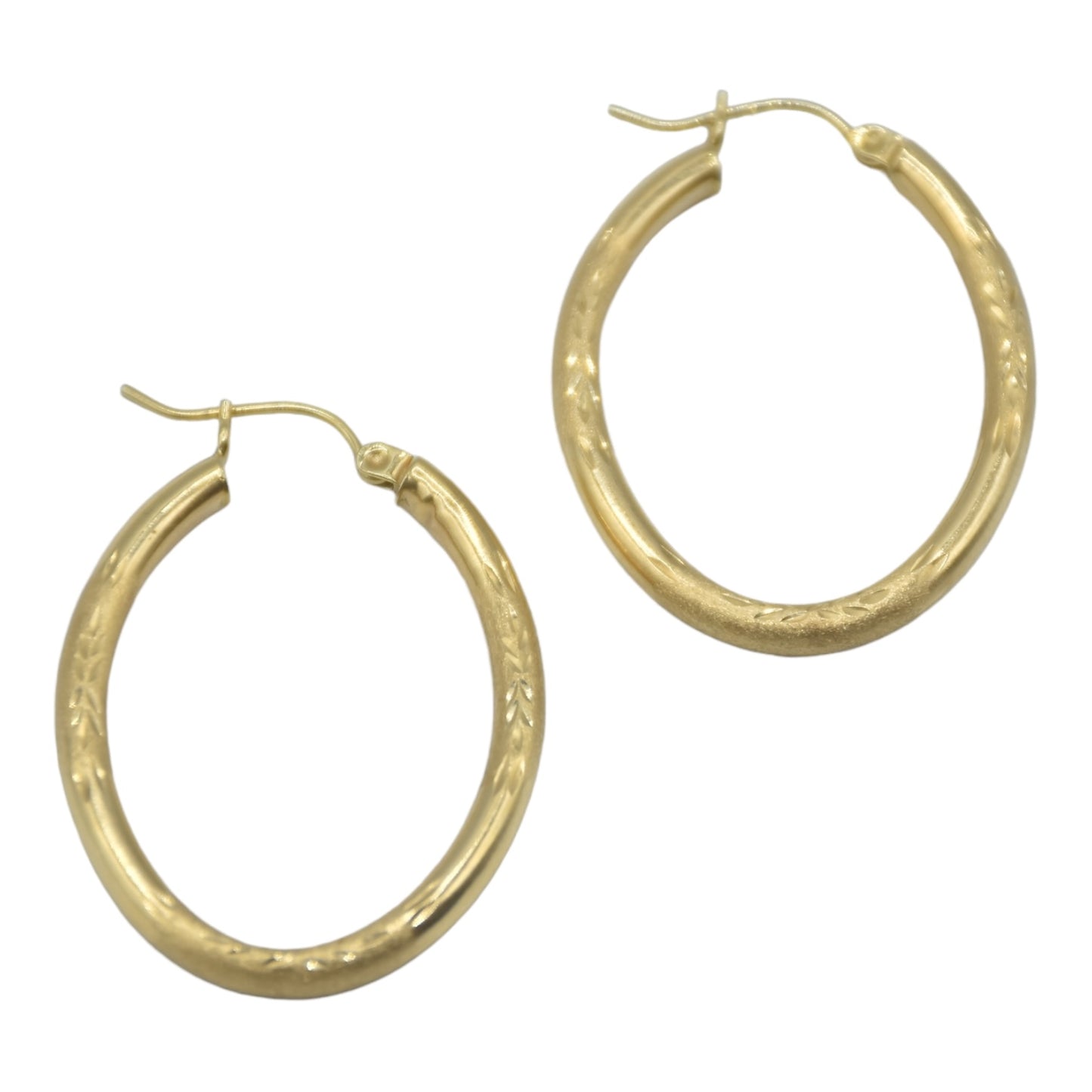 Oval Hoop Earrings Diamond Cut 14K Yellow Gold 3.2mm Thickness