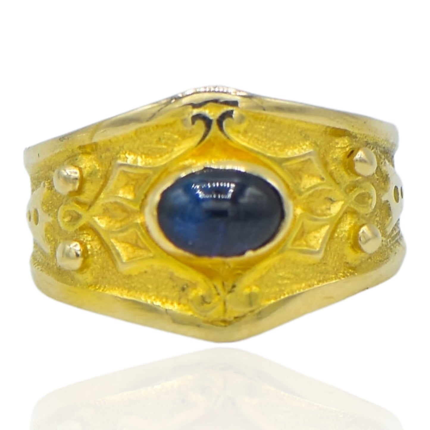 Vintage 14K Yellow Gold Oval Sapphire Ring