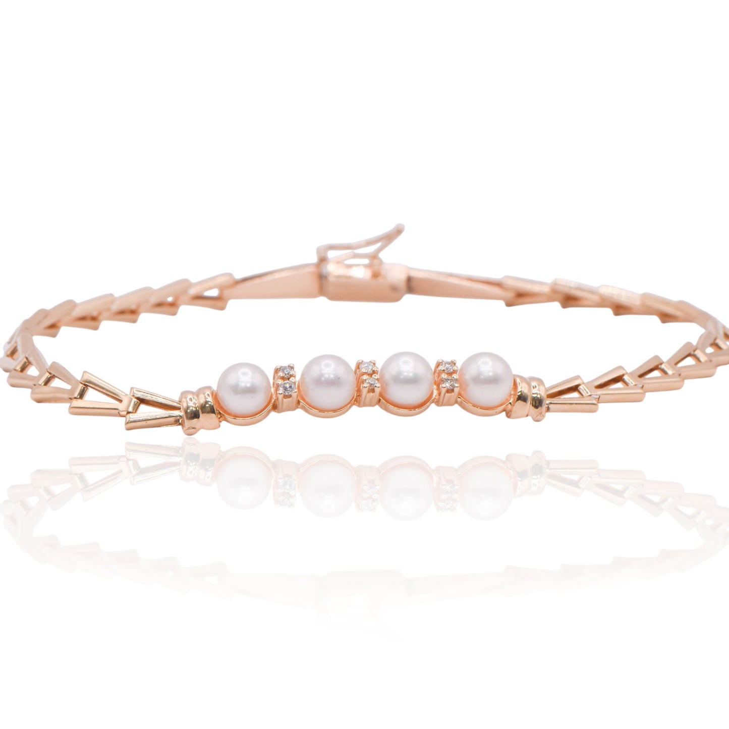 Pearl and Diamond Chevron Chain Bracelet 14K Yellow Gold 8in