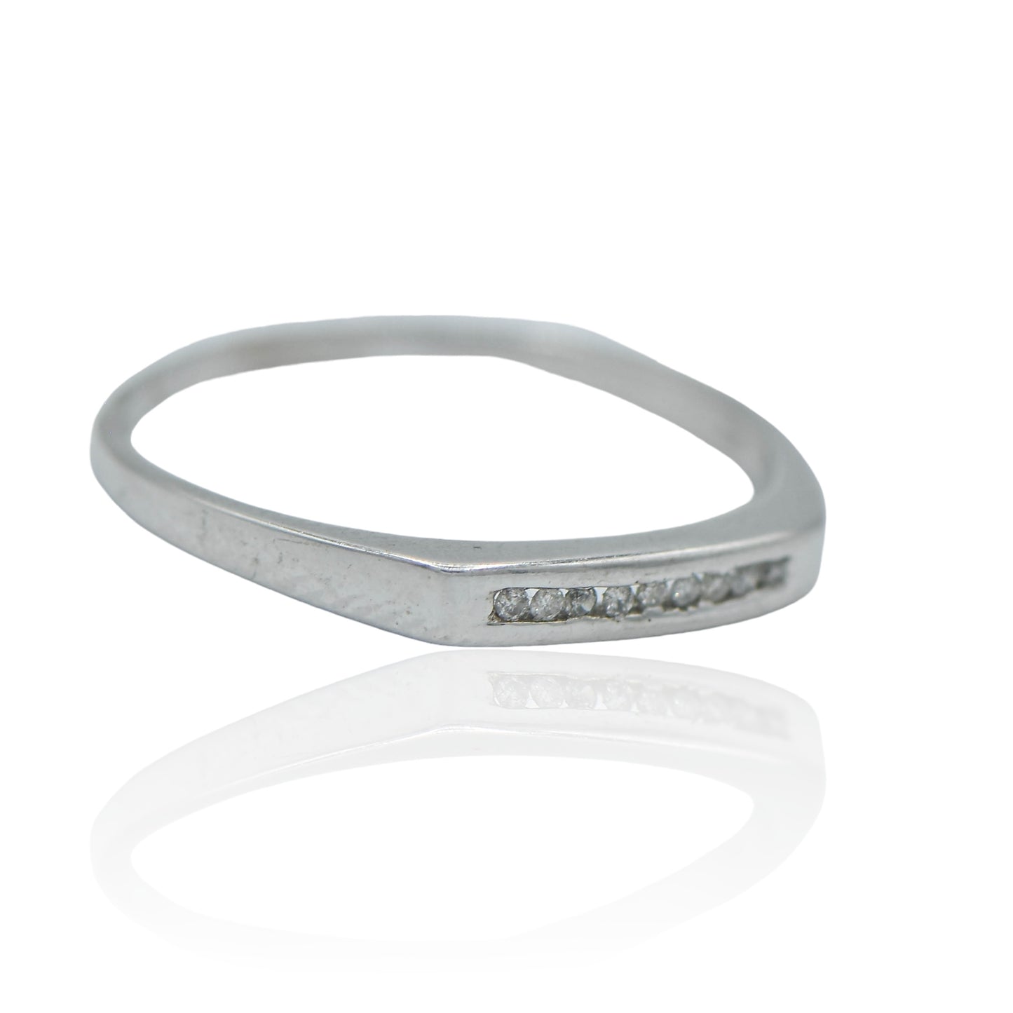 White Gold 14K Band with Diamonds 0.045 cttw.