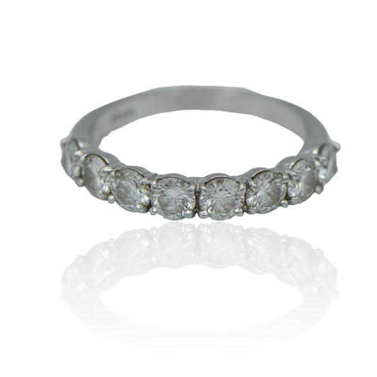 Diamonds 1.2 cttw Band of Platinum